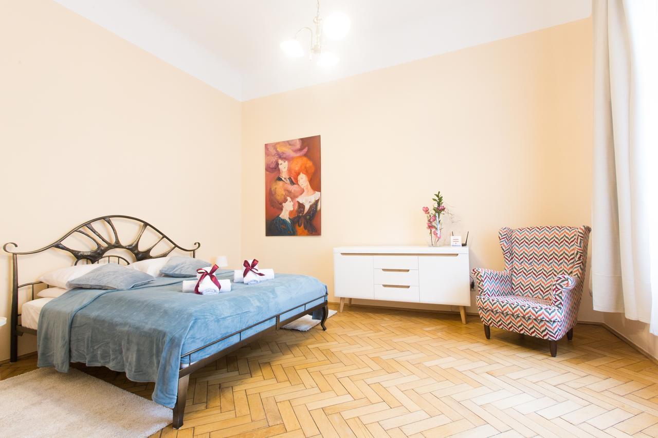 Apartments Roman Краков Экстерьер фото