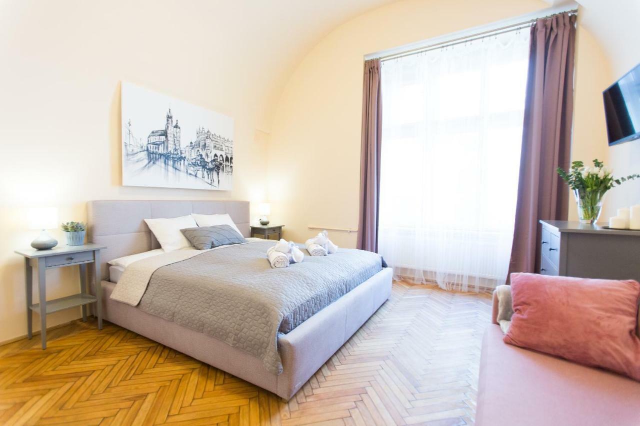 Apartments Roman Краков Экстерьер фото